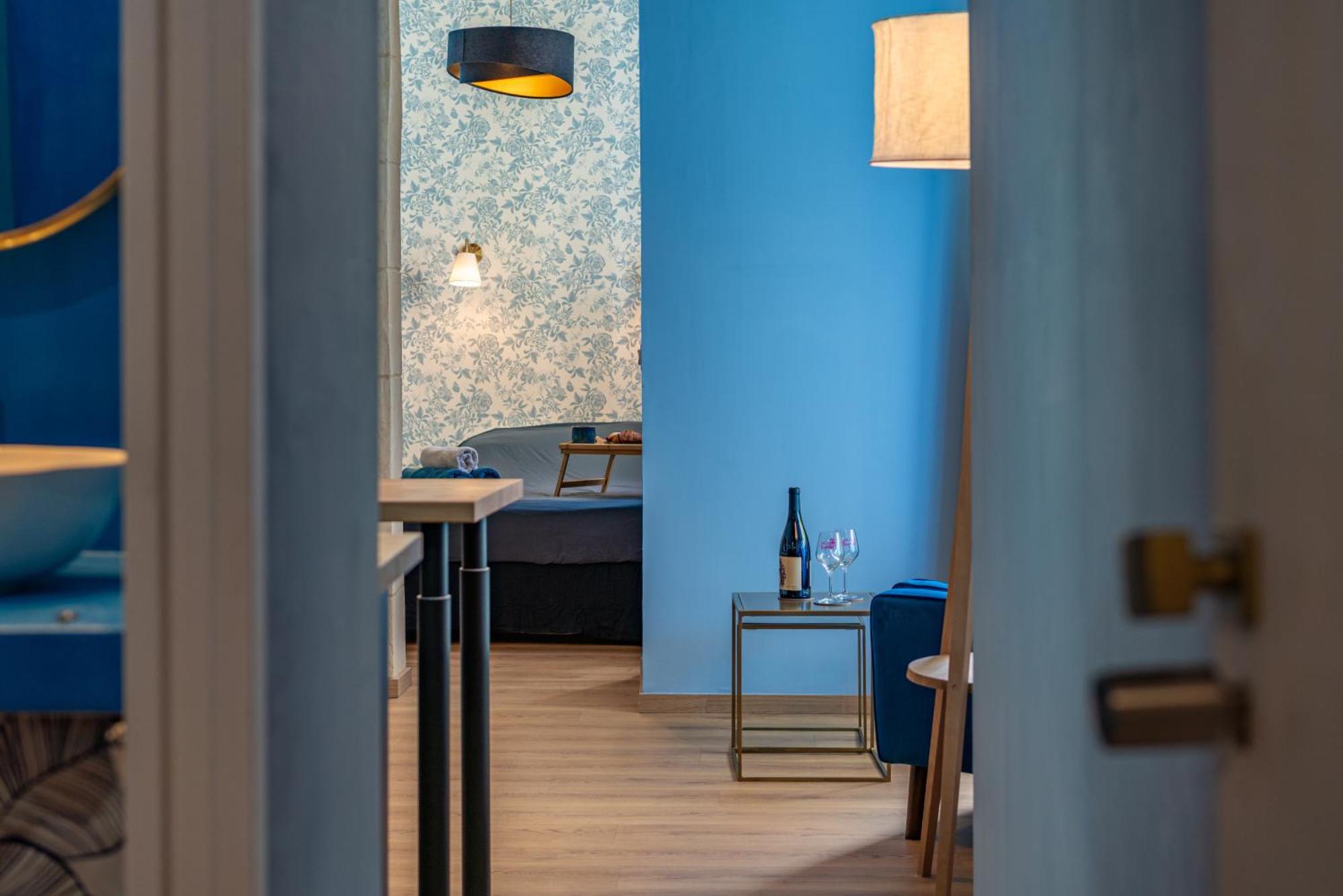 Le Bleu Jean Denim Arenes - Une Nuit A Nimes Bagian luar foto